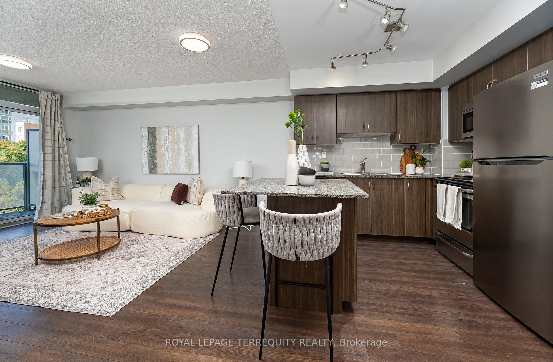 Photo 4 of Unit 320, 816 Lansdowne Avenue, Toronto, Dovercourt-Wallace Emerson-Junction — HOMEH