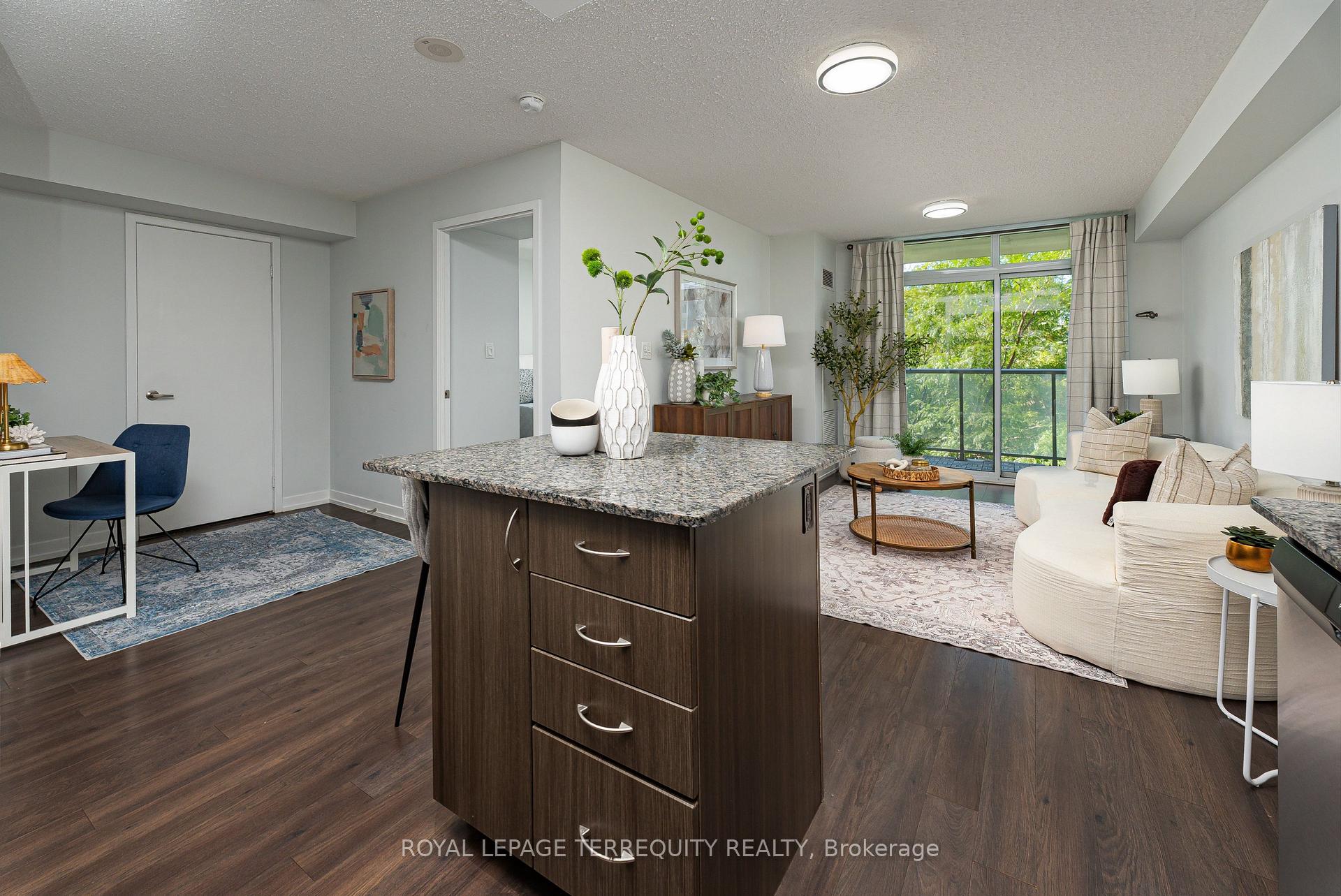 Photo 5 of Unit 320, 816 Lansdowne Avenue, Toronto, Dovercourt-Wallace Emerson-Junction — HOMEH