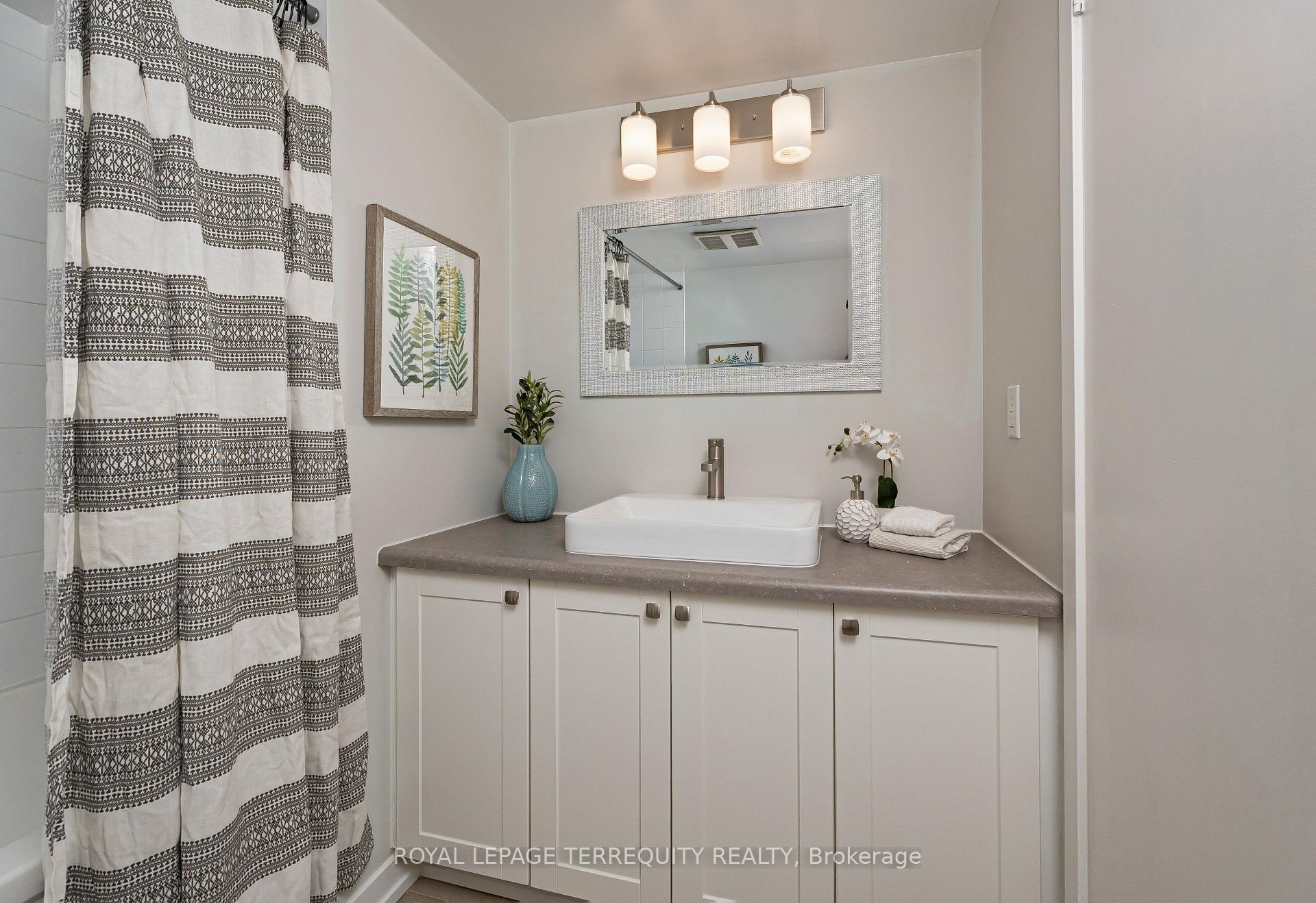 Photo 16 of Unit 320, 816 Lansdowne Avenue, Toronto, Dovercourt-Wallace Emerson-Junction — HOMEH