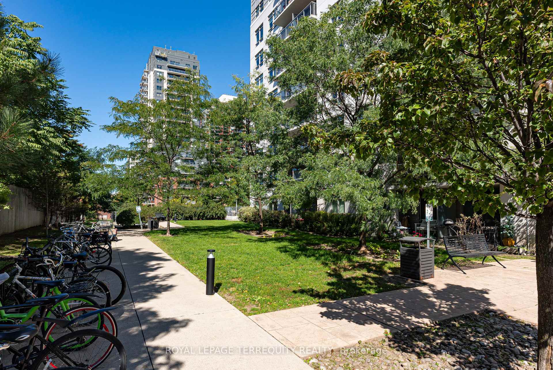 Photo 19 of Unit 320, 816 Lansdowne Avenue, Toronto, Dovercourt-Wallace Emerson-Junction — HOMEH