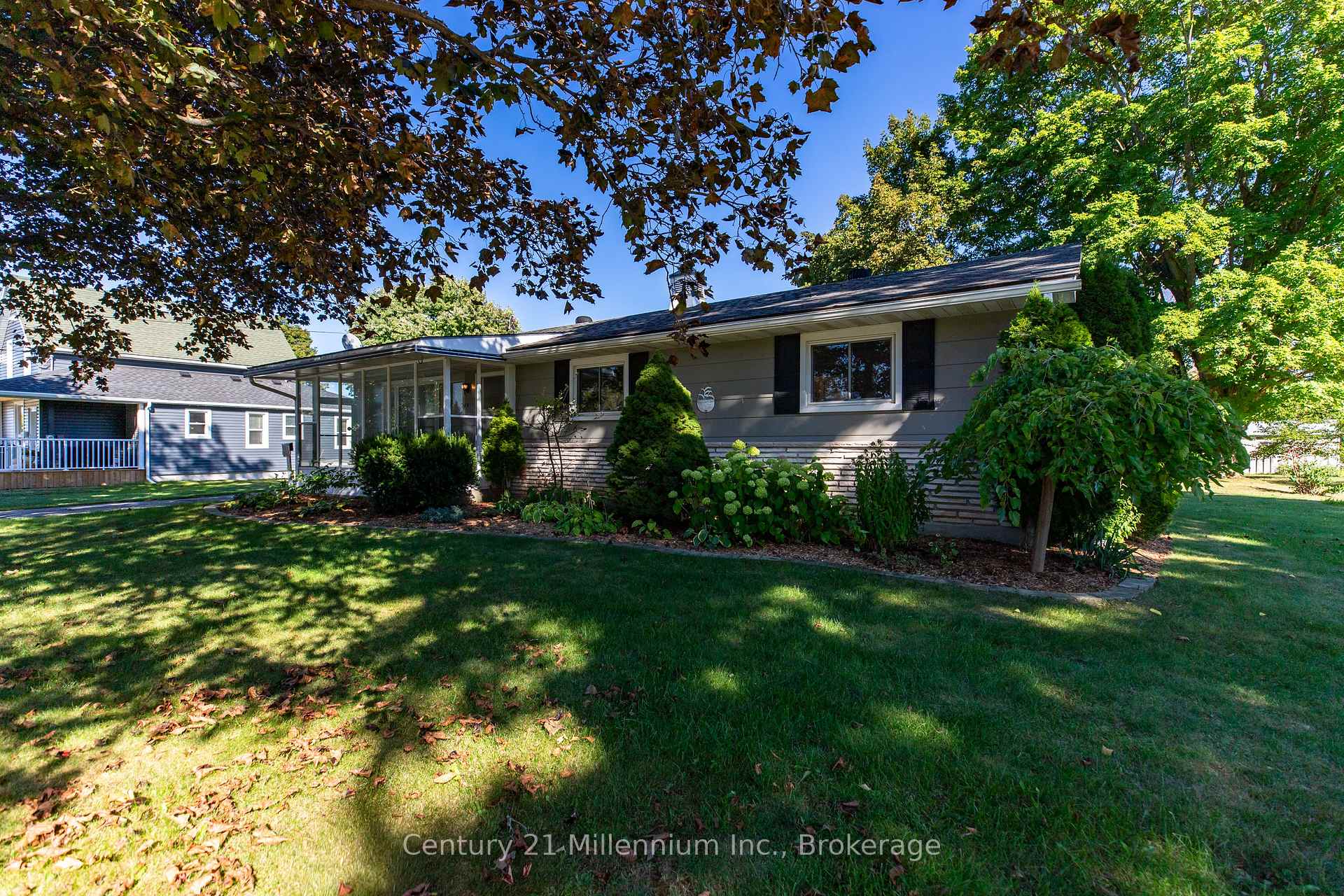Photo 3 of 1945 7th Avenue E, Owen Sound — HOMEH