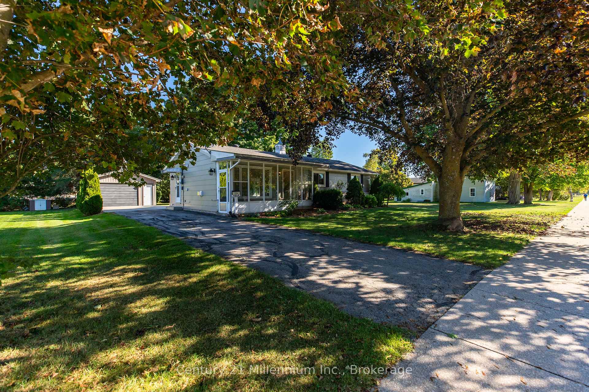 Photo 4 of 1945 7th Avenue E, Owen Sound — HOMEH