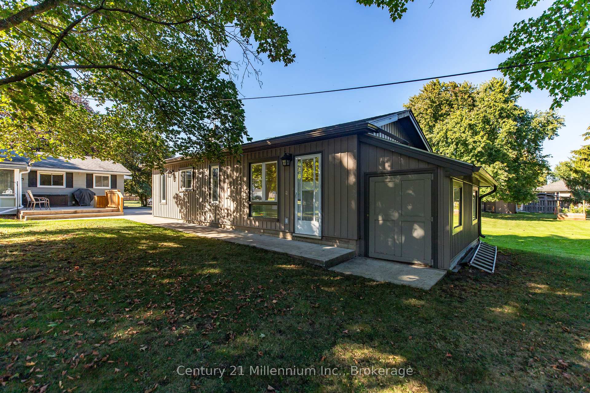 Photo 10 of 1945 7th Avenue E, Owen Sound — HOMEH