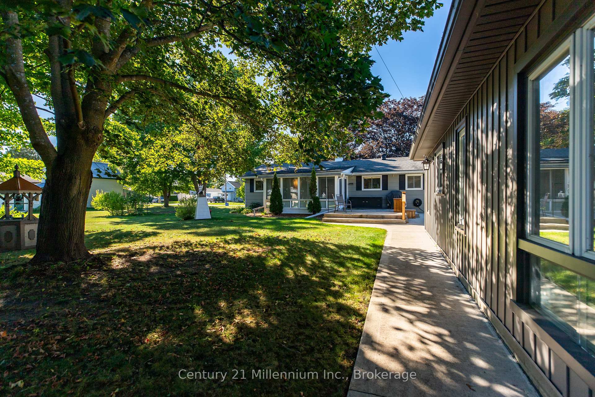 Photo 11 of 1945 7th Avenue E, Owen Sound — HOMEH