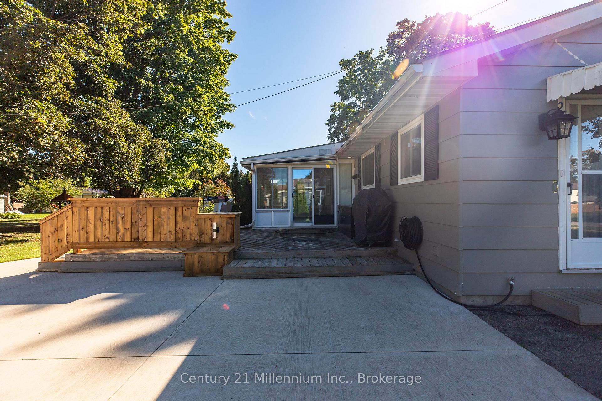 Photo 14 of 1945 7th Avenue E, Owen Sound — HOMEH