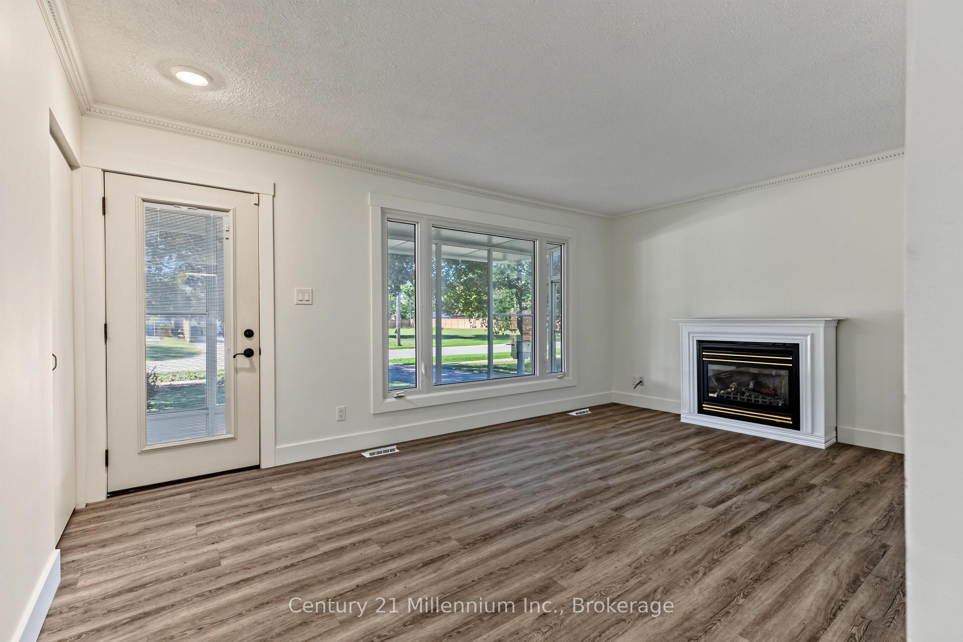Photo 21 of 1945 7th Avenue E, Owen Sound — HOMEH