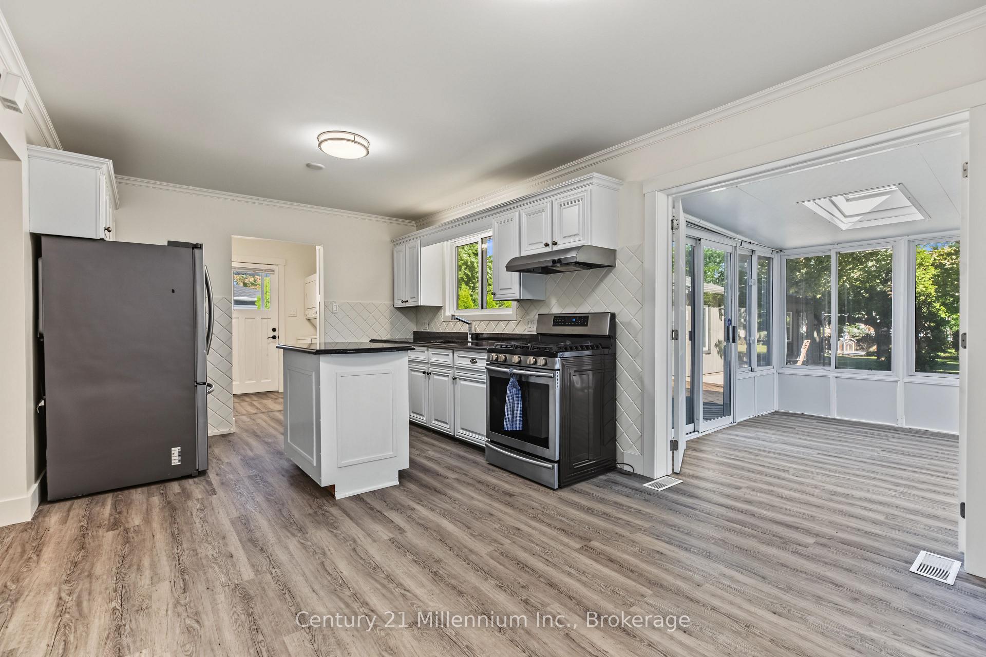 Photo 24 of 1945 7th Avenue E, Owen Sound — HOMEH
