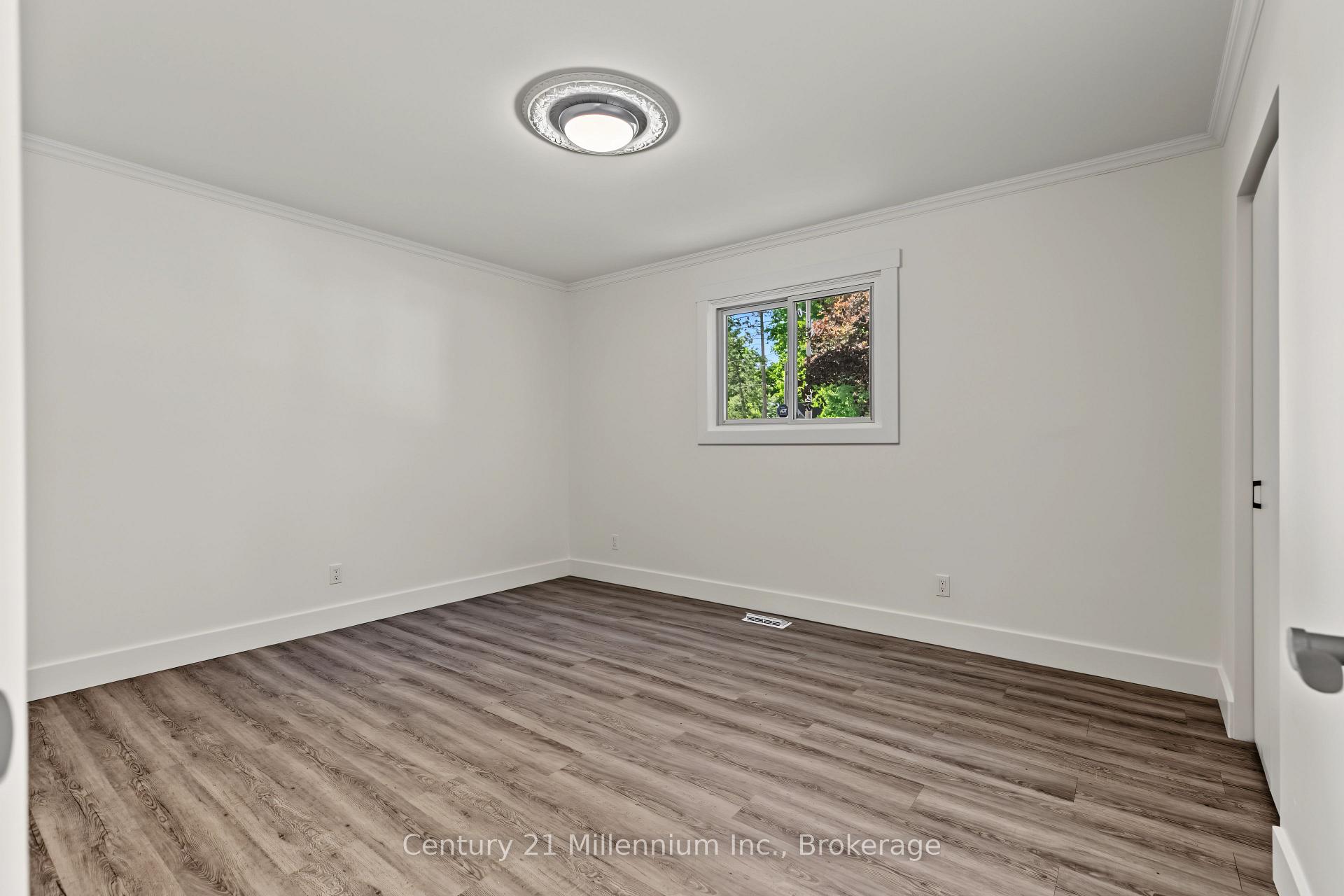 Photo 36 of 1945 7th Avenue E, Owen Sound — HOMEH
