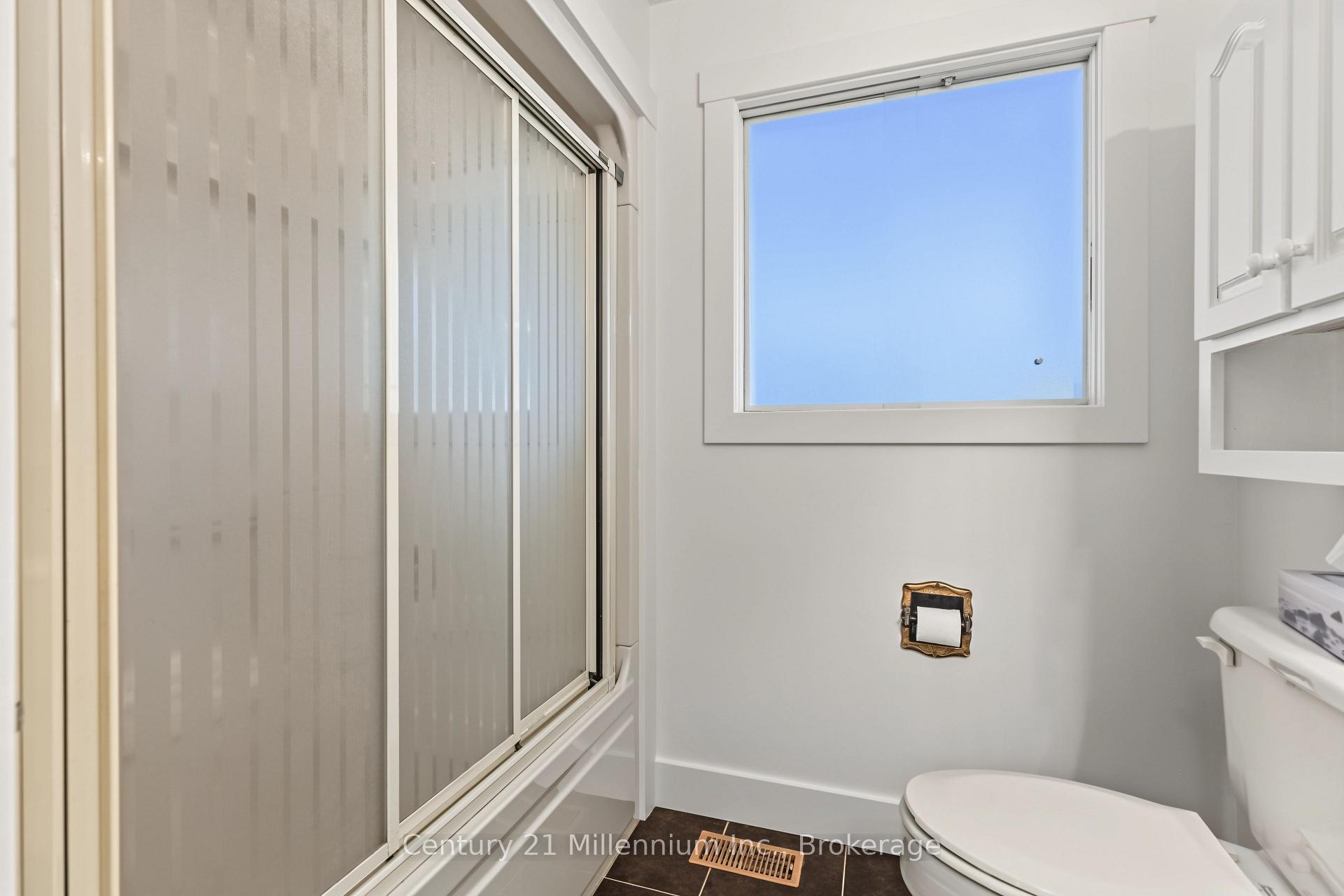 Photo 39 of 1945 7th Avenue E, Owen Sound — HOMEH