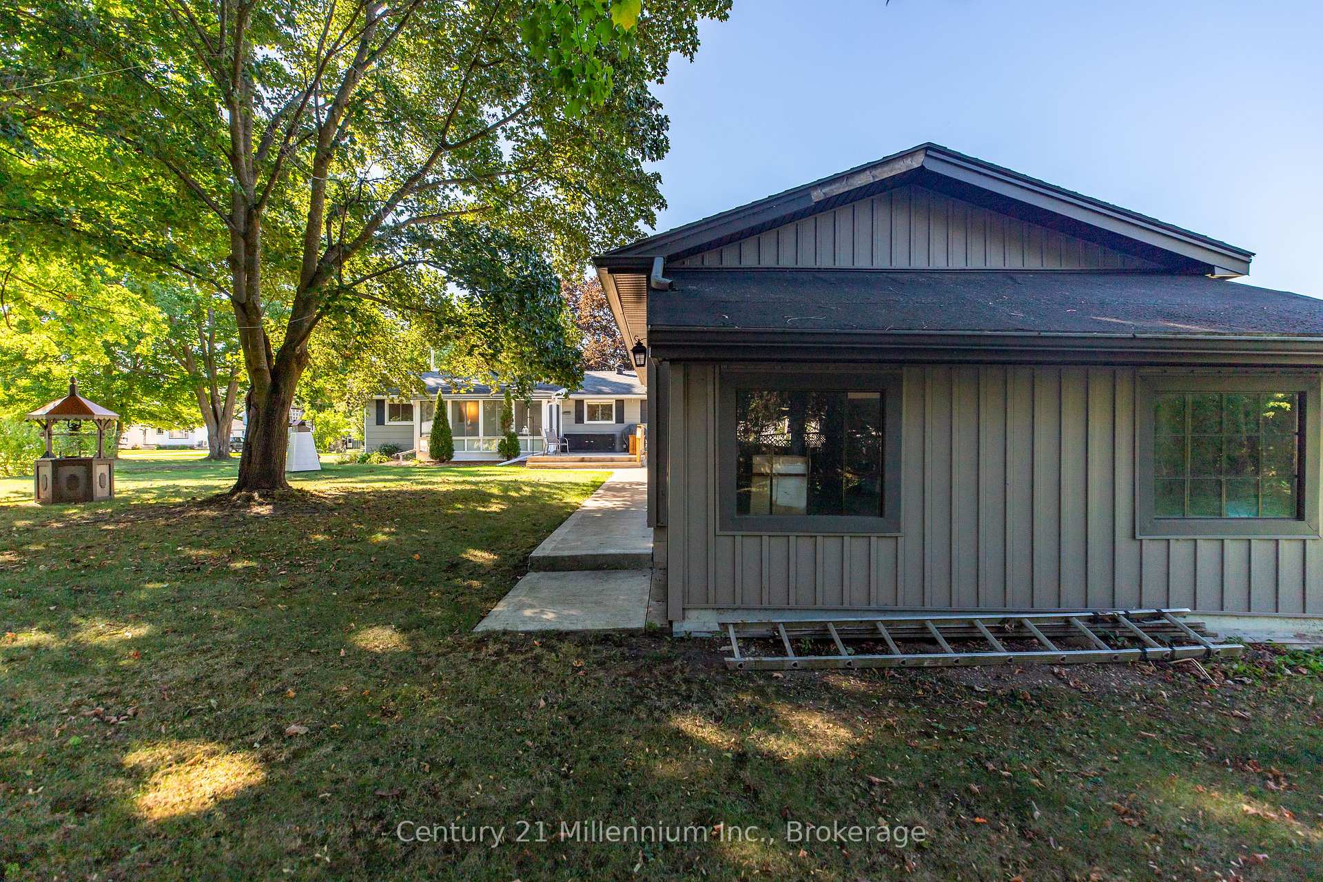 Photo 47 of 1945 7th Avenue E, Owen Sound — HOMEH