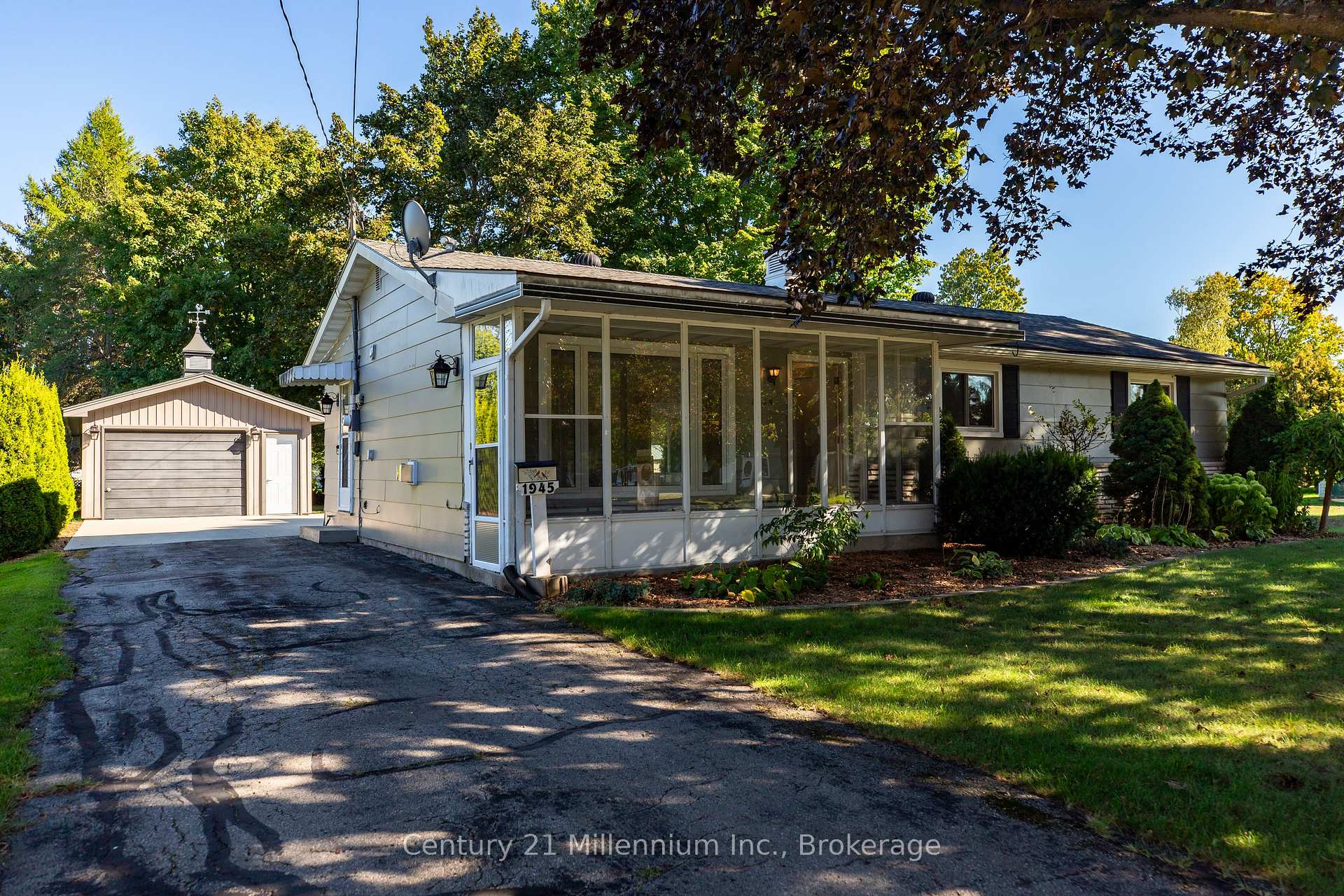Photo 50 of 1945 7th Avenue E, Owen Sound — HOMEH