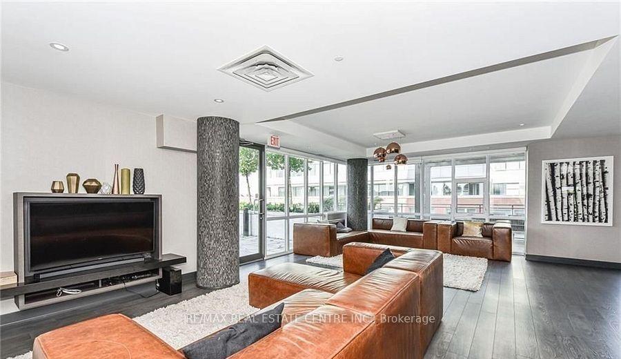 Photo 12 of Unit 403, 85 Duke Street W, Kitchener, City Commercial Core — HOMEH