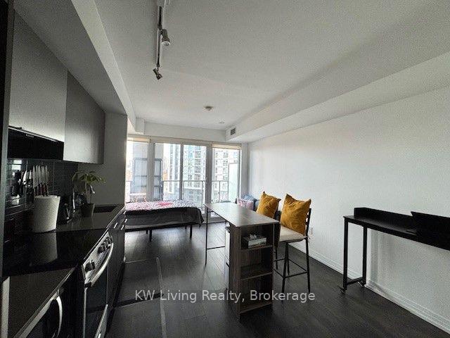 Photo 6 of Unit 712, 251 Jarvis Street, Toronto, Church-Yonge Corridor — HOMEH