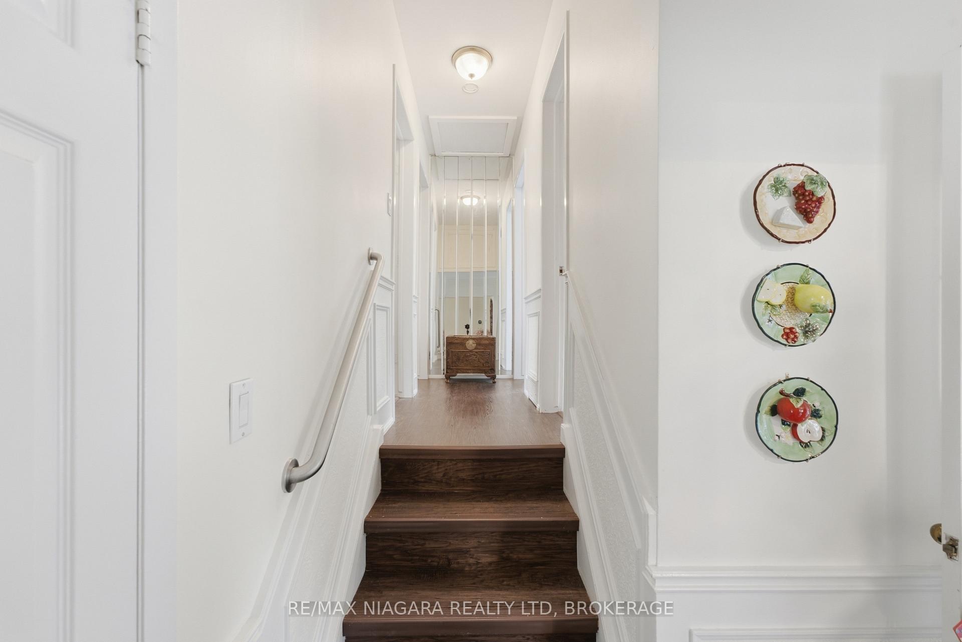 Photo 10 of 20 Arthur Street, St. Catharines, Lakeshore — HOMEH