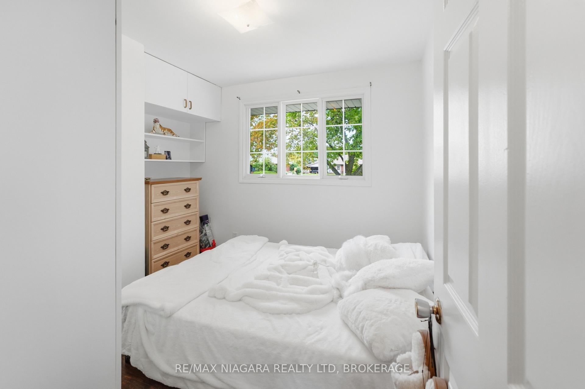 Photo 14 of 20 Arthur Street, St. Catharines, Lakeshore — HOMEH