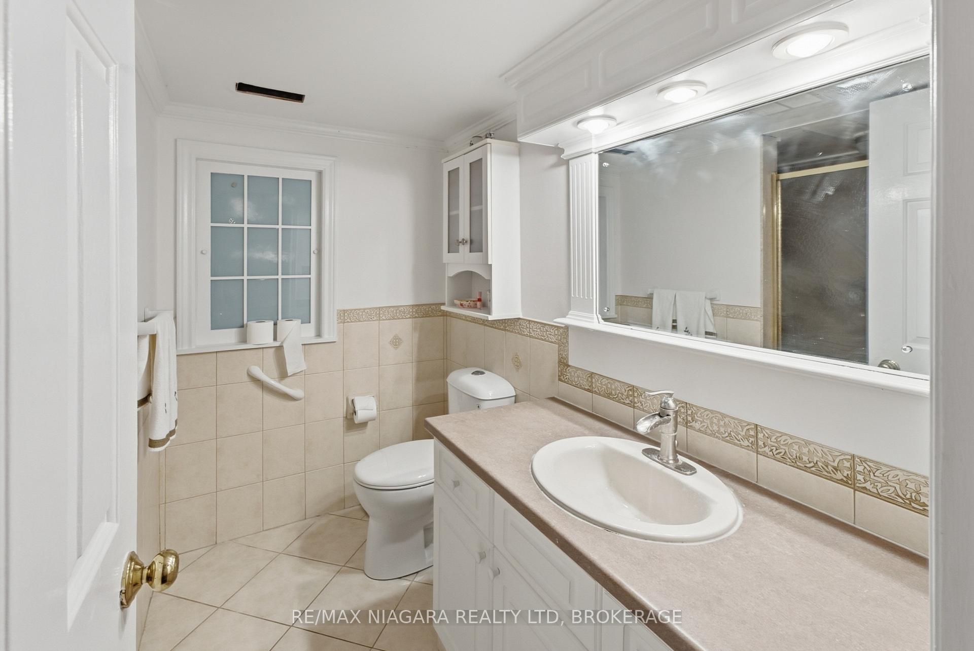 Photo 22 of 20 Arthur Street, St. Catharines, Lakeshore — HOMEH