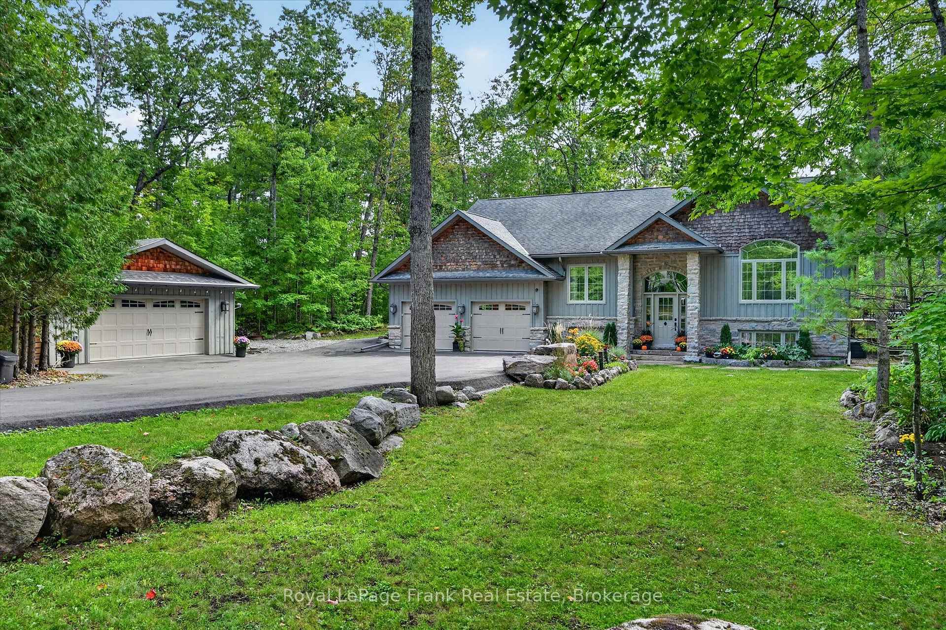 Photo 2 of 101 Mitchell Crescent, Trent Lakes — HOMEH