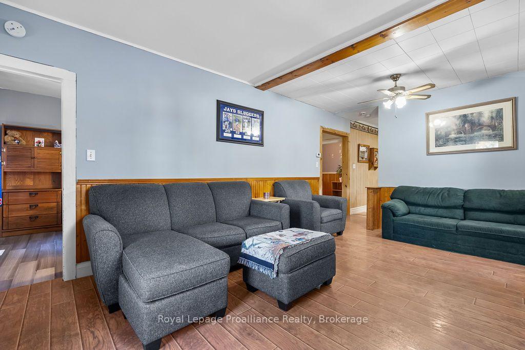 Photo 5 of 151 Stanley Street, Belleville, Belleville Ward — HOMEH