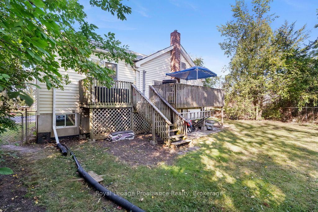 Photo 20 of 151 Stanley Street, Belleville, Belleville Ward — HOMEH