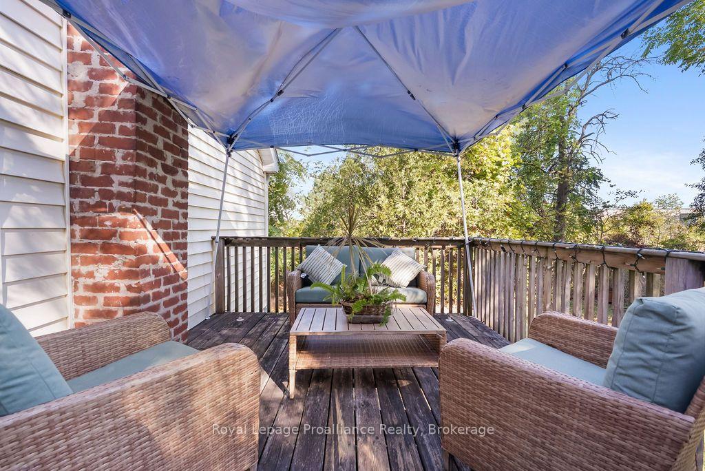 Photo 25 of 151 Stanley Street, Belleville, Belleville Ward — HOMEH