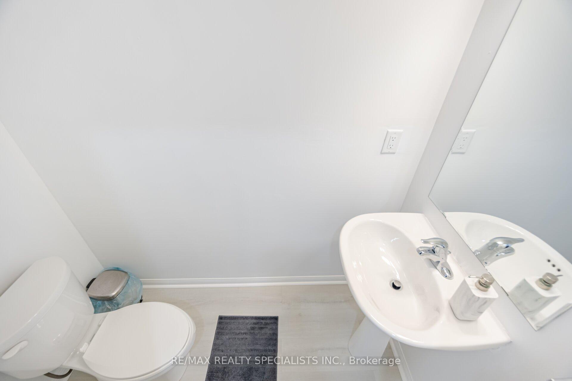 Photo 33 of 81 Vanhorne Close, Brampton, Northwest Brampton — HOMEH