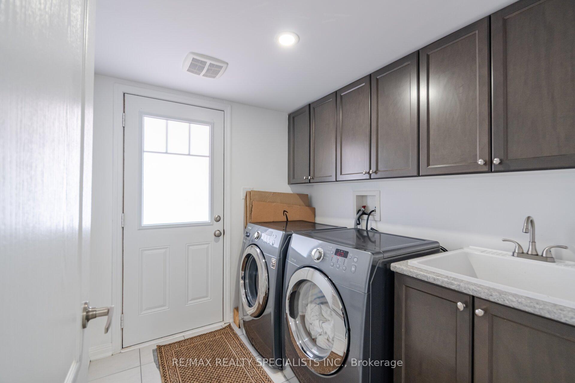 Photo 34 of 81 Vanhorne Close, Brampton, Northwest Brampton — HOMEH