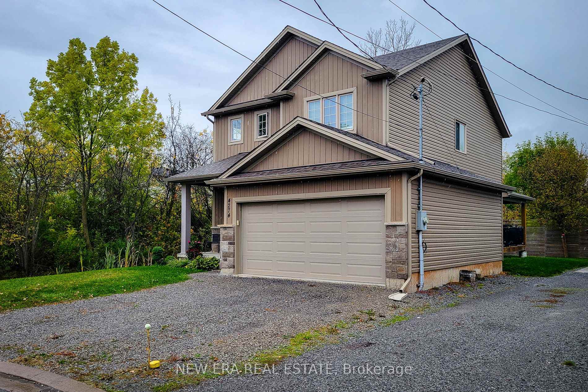 Photo 2 of 4274 Sixth Avenue, Niagara Falls, Downtown — HOMEH