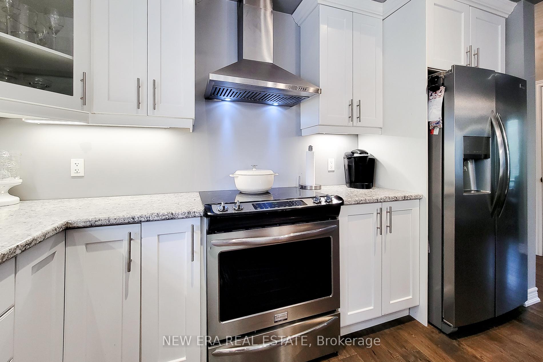 Photo 16 of 4274 Sixth Avenue, Niagara Falls, Downtown — HOMEH