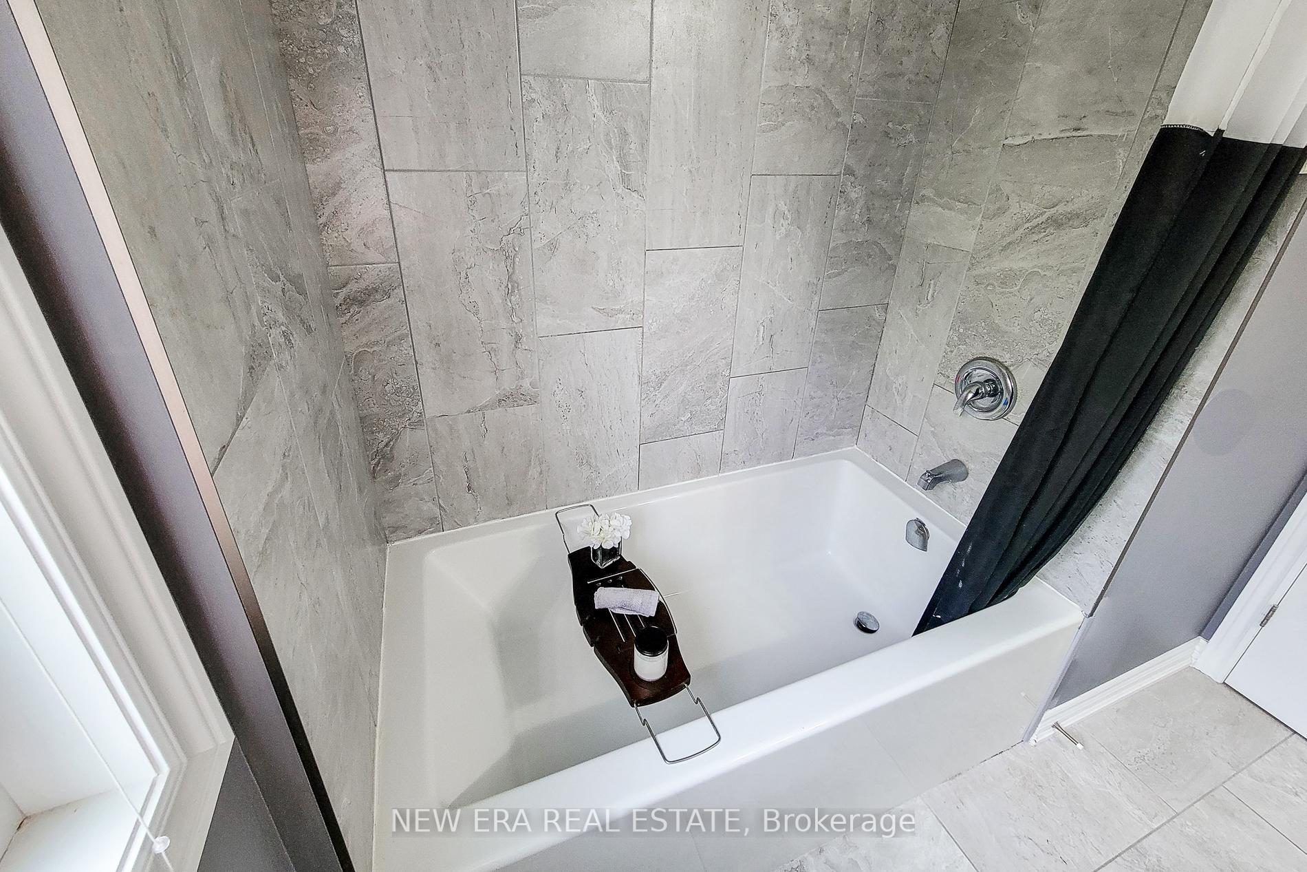 Photo 31 of 4274 Sixth Avenue, Niagara Falls, Downtown — HOMEH