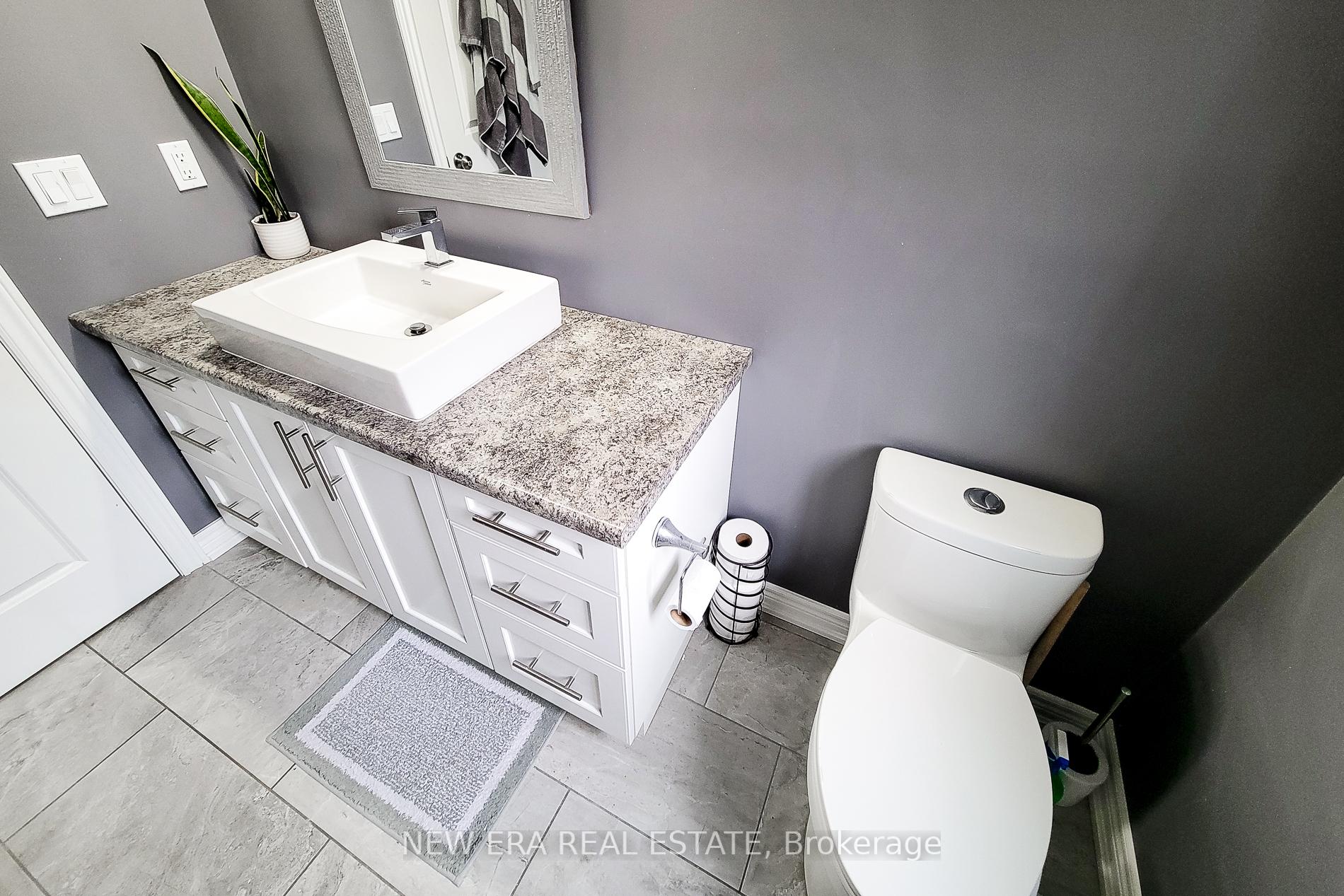 Photo 32 of 4274 Sixth Avenue, Niagara Falls, Downtown — HOMEH