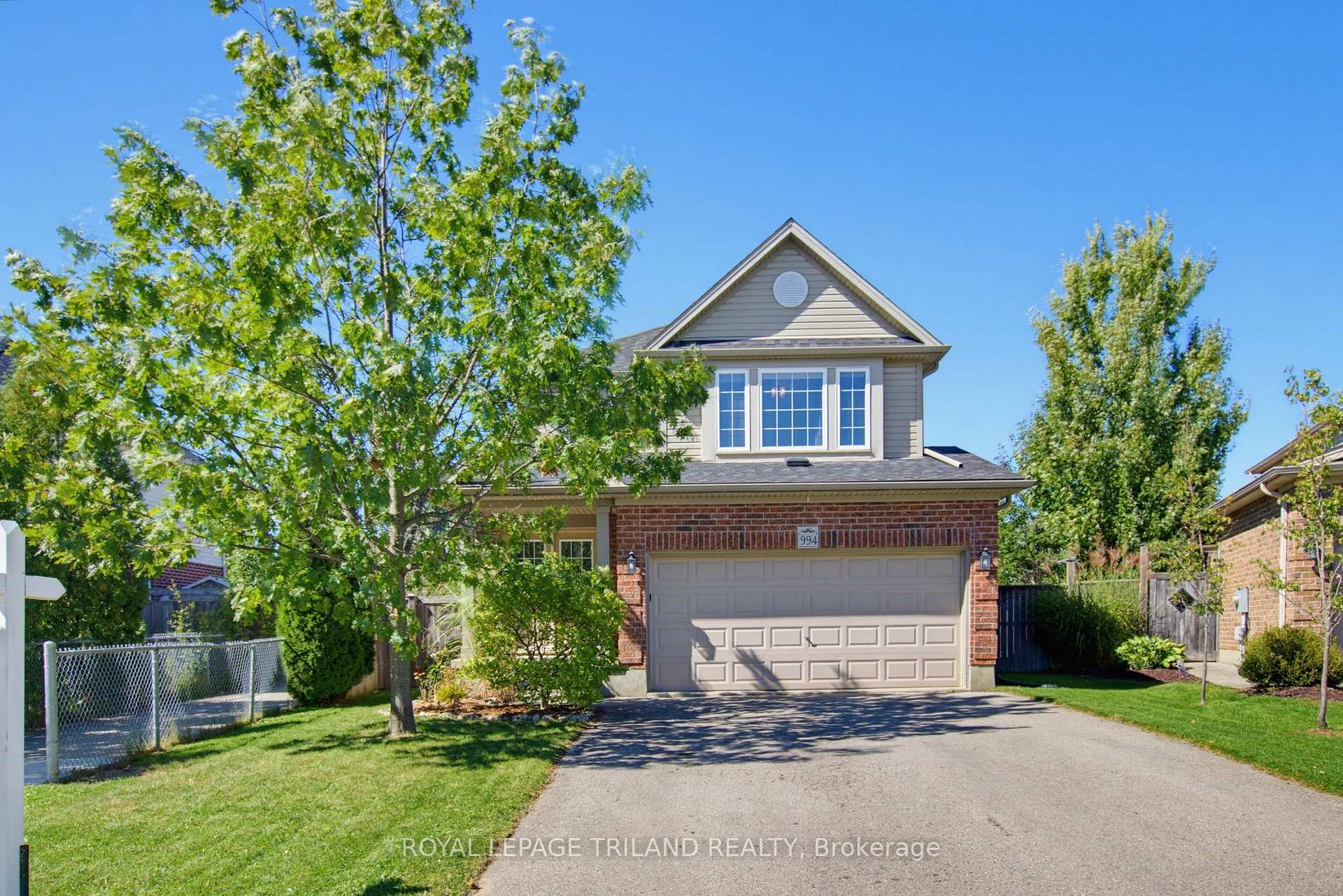 Photo 2 of 994 Foxcreek Road, London, North S — HOMEH