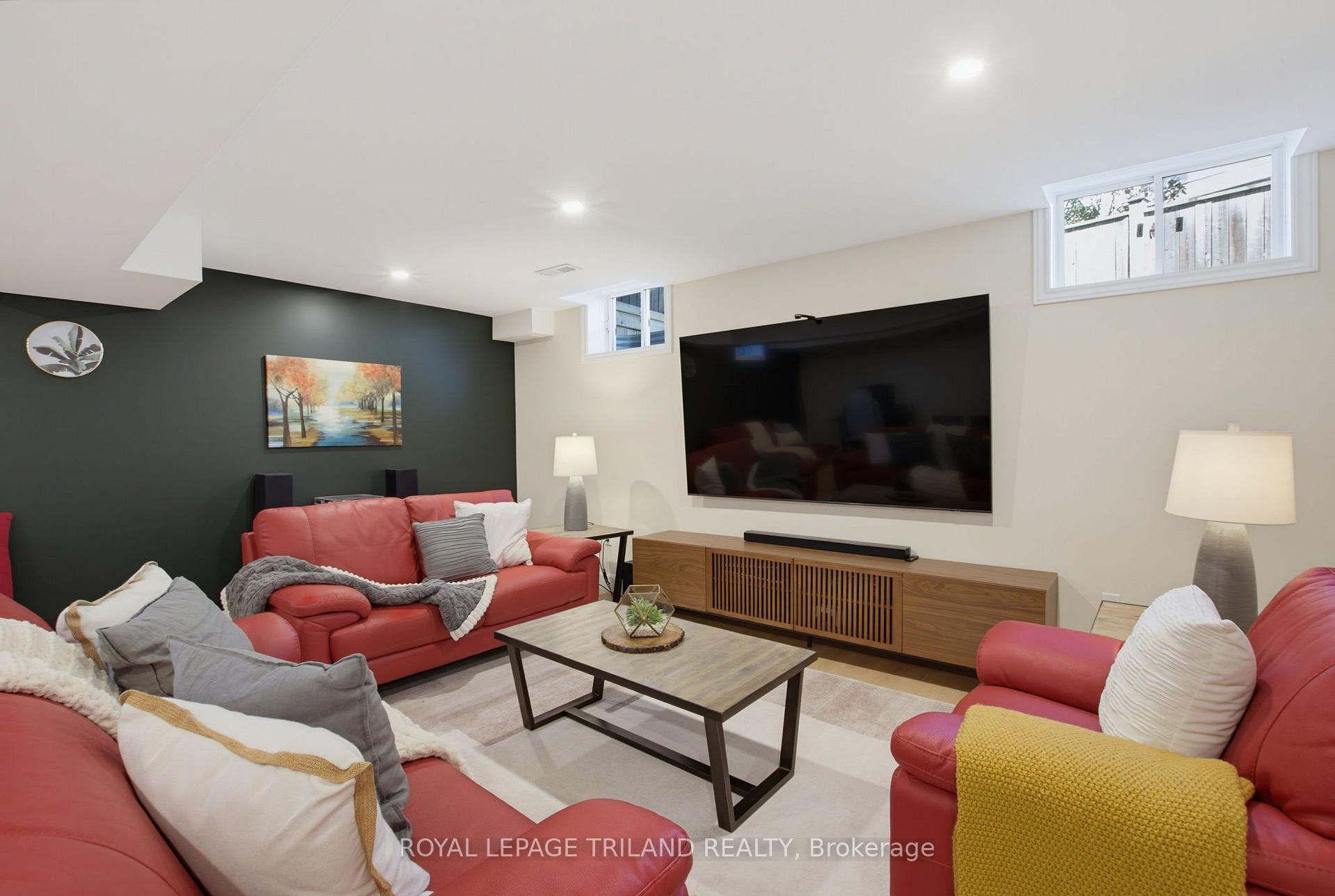 Photo 30 of 994 Foxcreek Road, London, North S — HOMEH