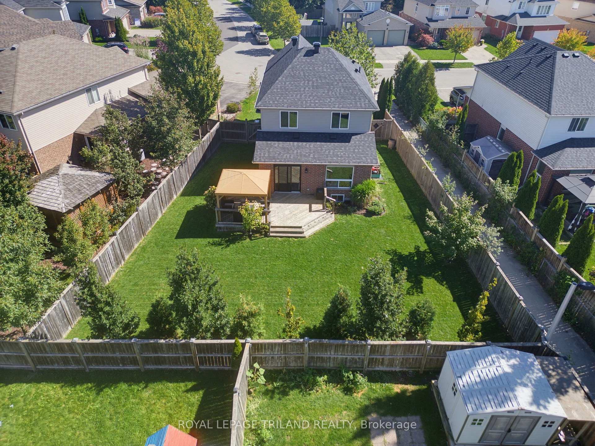 Photo 39 of 994 Foxcreek Road, London, North S — HOMEH