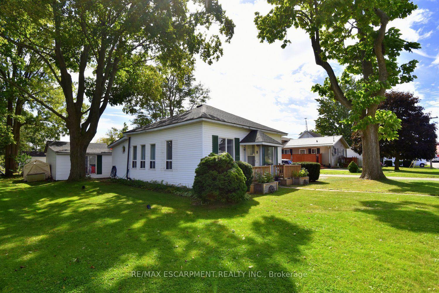 Photo 16 of 8 Chestnut Street, Norfolk, Port Rowan — HOMEH