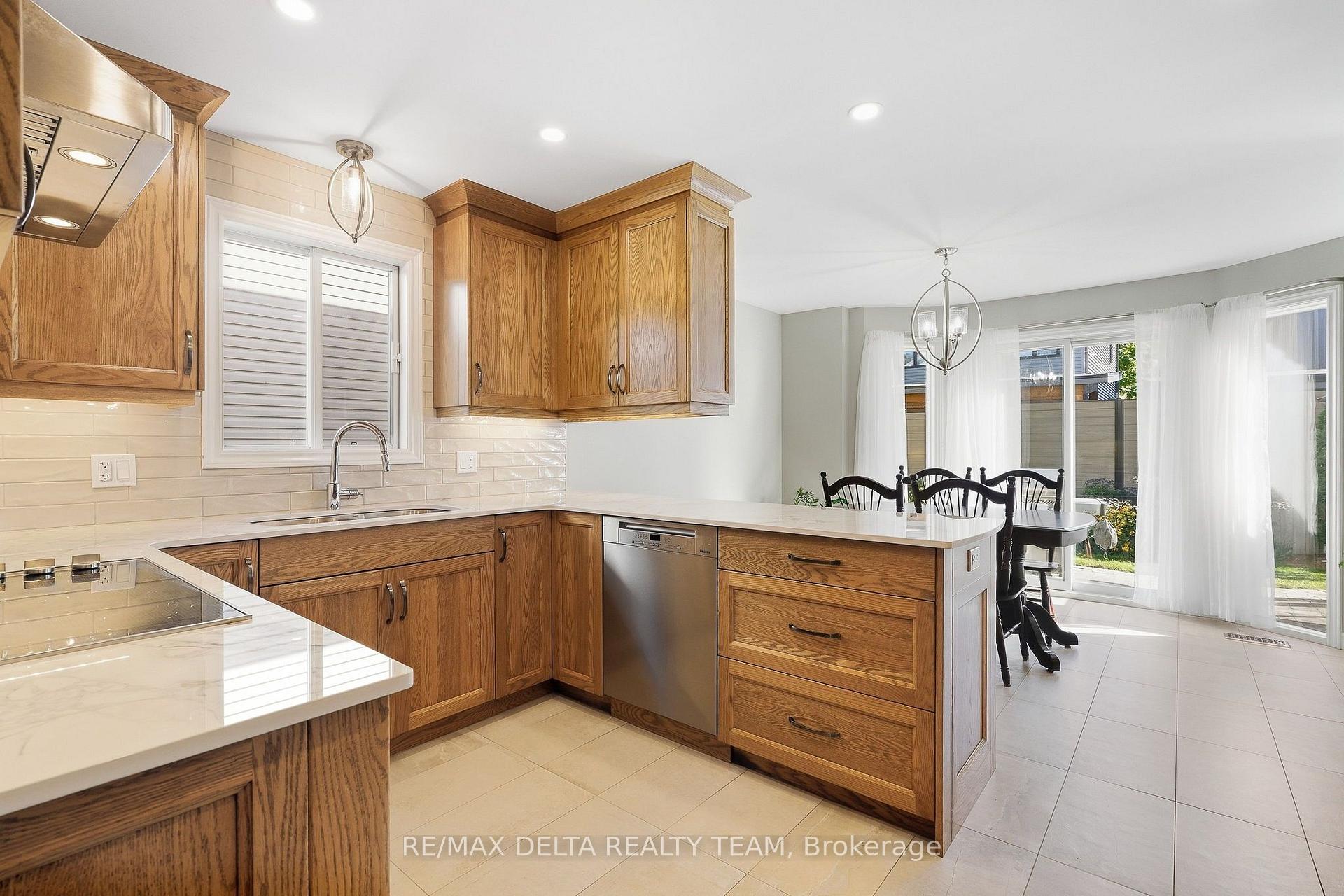 Photo 18 of 7004 Notre Dame Street, Ottawa, Chateauneuf — HOMEH