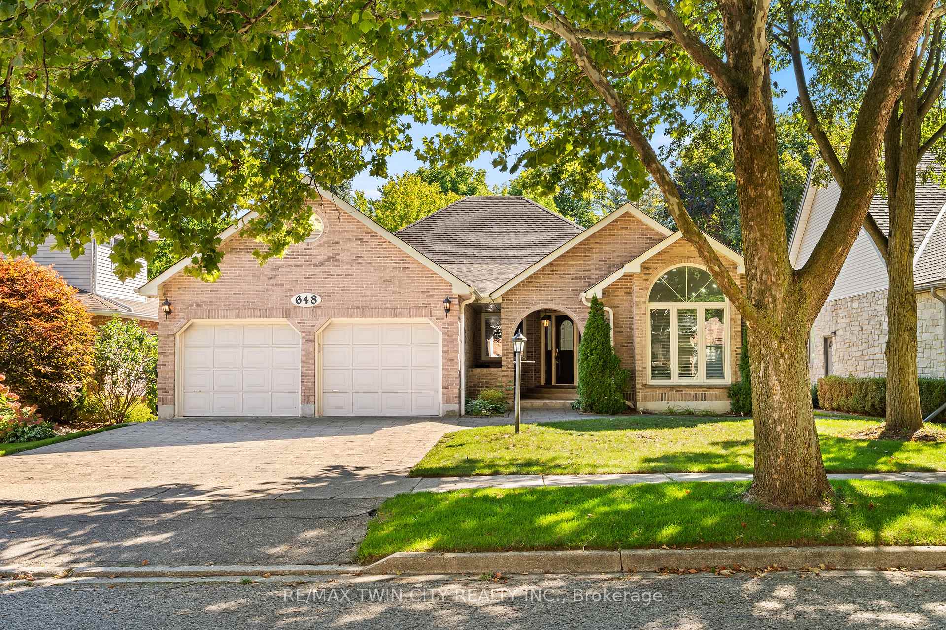 Photo of 648 Bayhampton Crescent