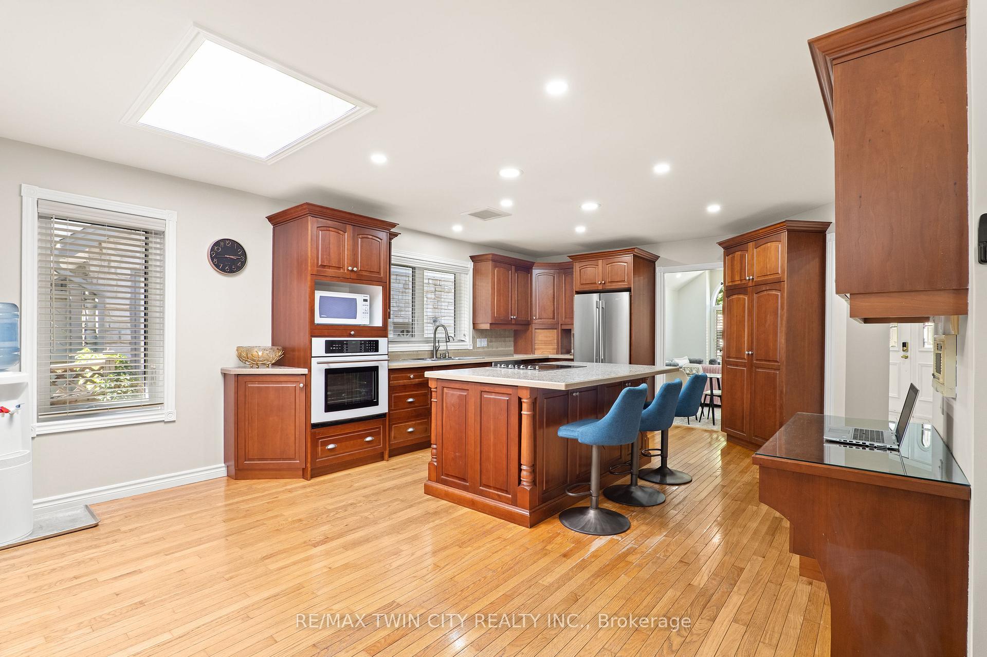 Photo 14 of 648 Bayhampton Crescent, Waterloo, Colonial Acres — HOMEH