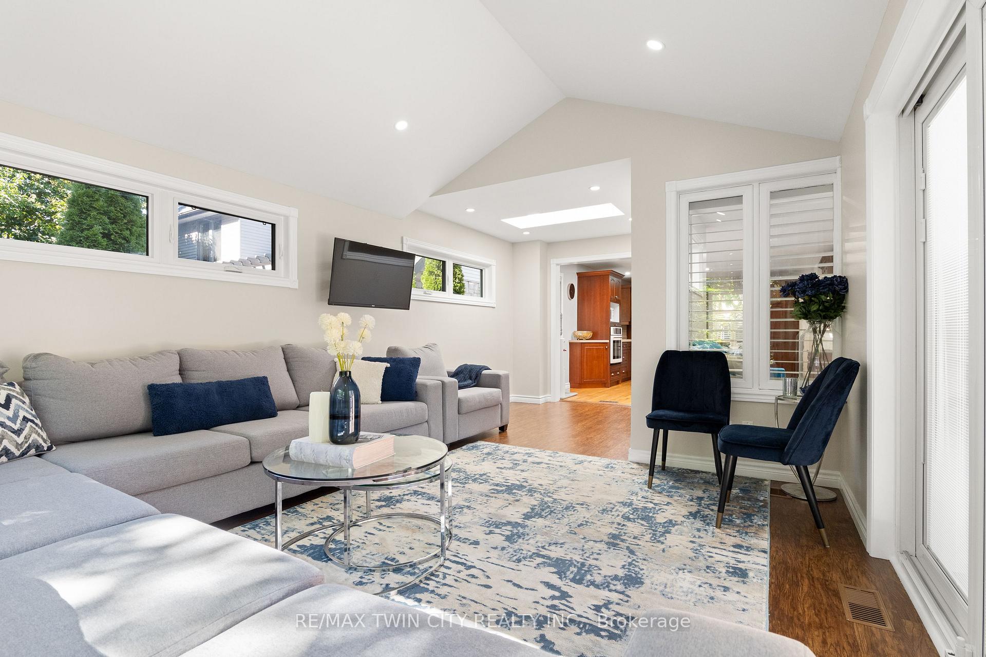 Photo 21 of 648 Bayhampton Crescent, Waterloo, Colonial Acres — HOMEH