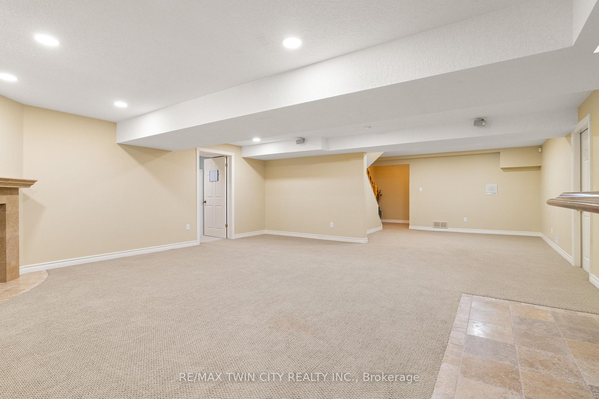 Photo 36 of 648 Bayhampton Crescent, Waterloo, Colonial Acres — HOMEH
