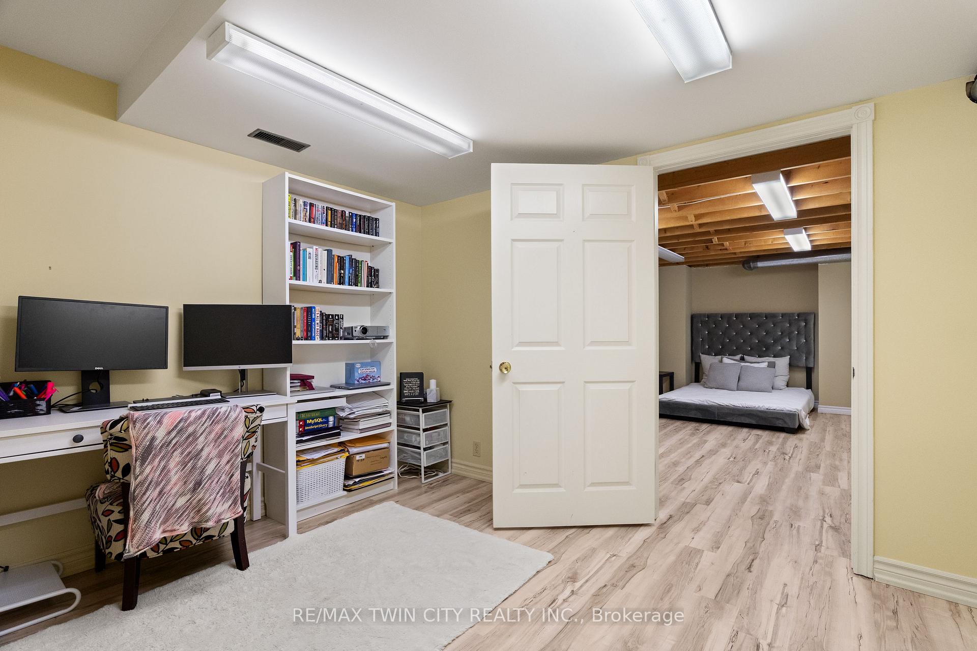Photo 37 of 648 Bayhampton Crescent, Waterloo, Colonial Acres — HOMEH