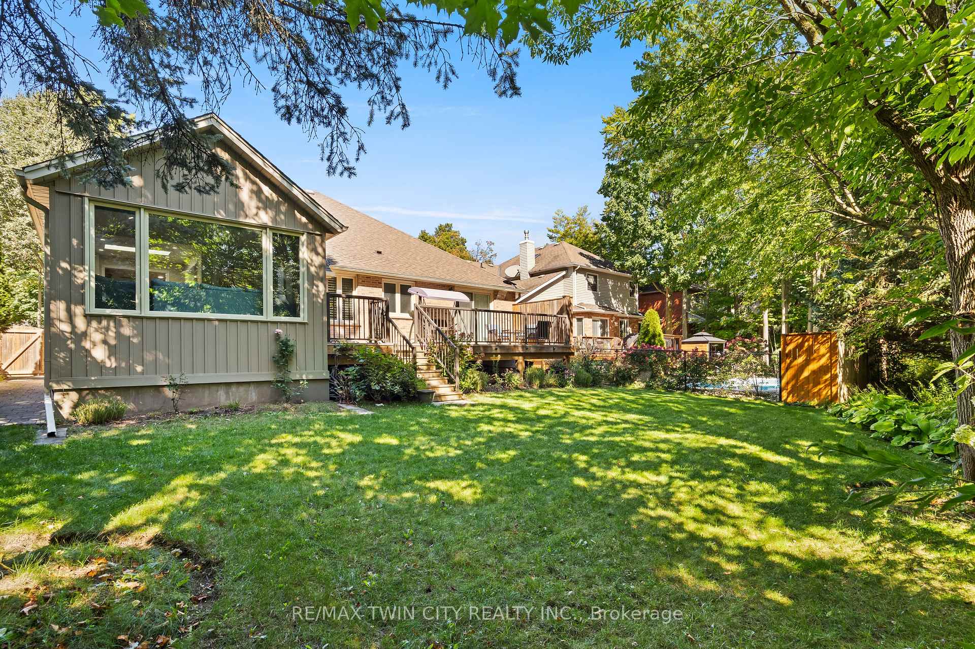 Photo 43 of 648 Bayhampton Crescent, Waterloo, Colonial Acres — HOMEH