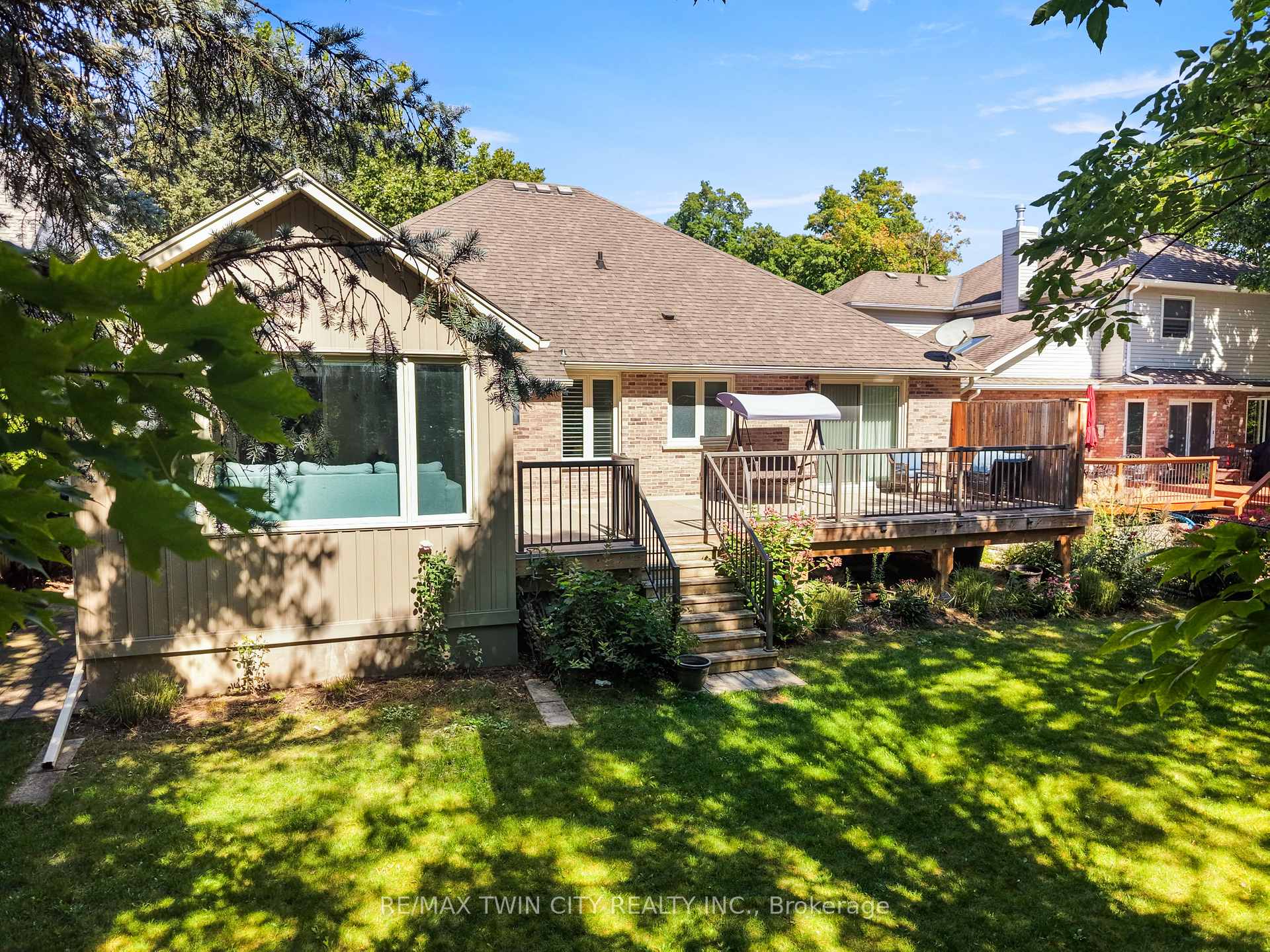 Photo 45 of 648 Bayhampton Crescent, Waterloo, Colonial Acres — HOMEH