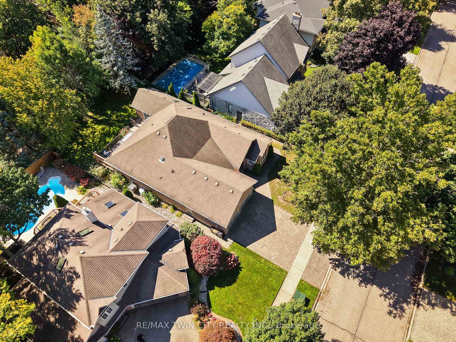 Photo 47 of 648 Bayhampton Crescent, Waterloo, Colonial Acres — HOMEH