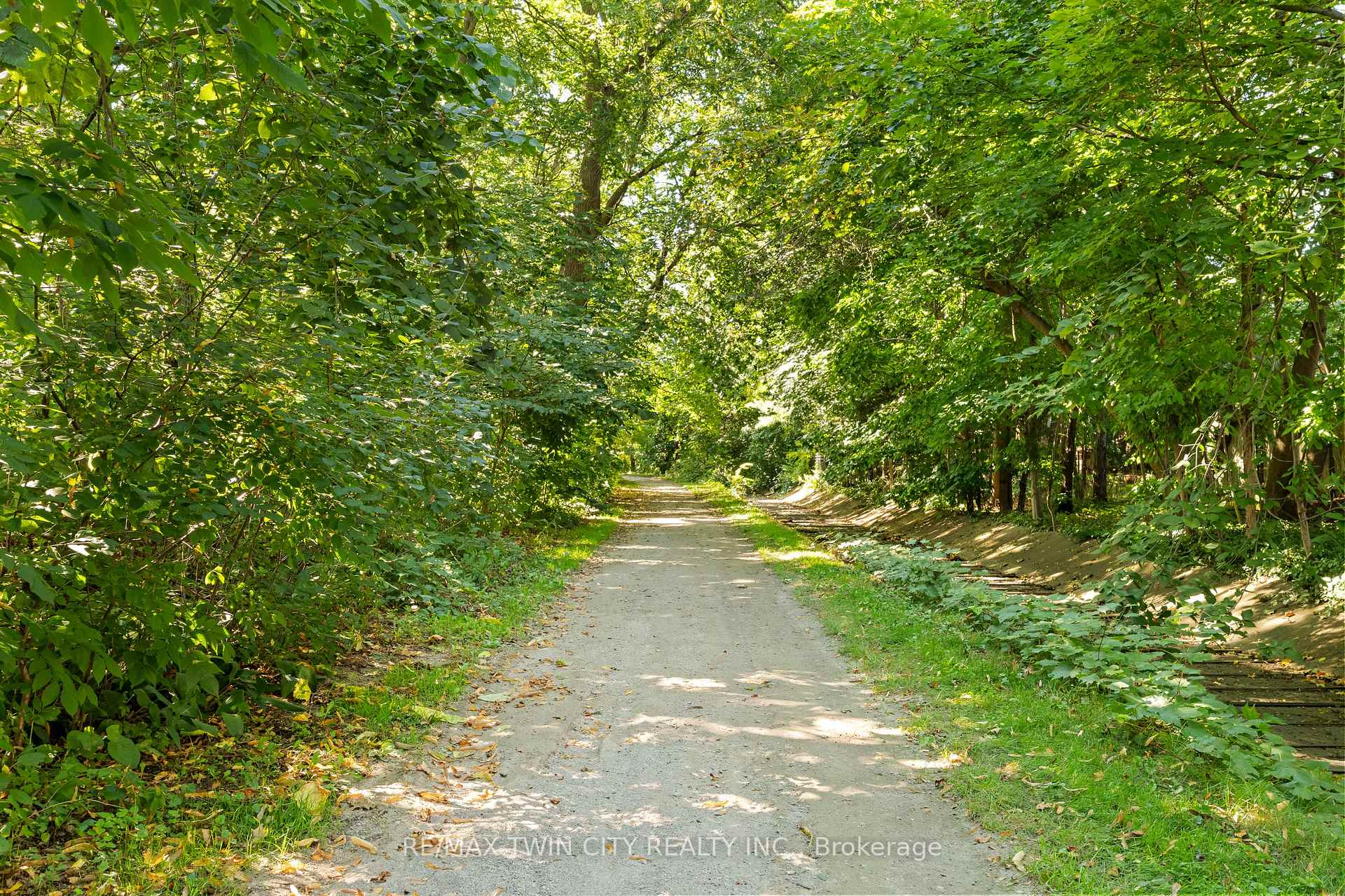 Photo 50 of 648 Bayhampton Crescent, Waterloo, Colonial Acres — HOMEH