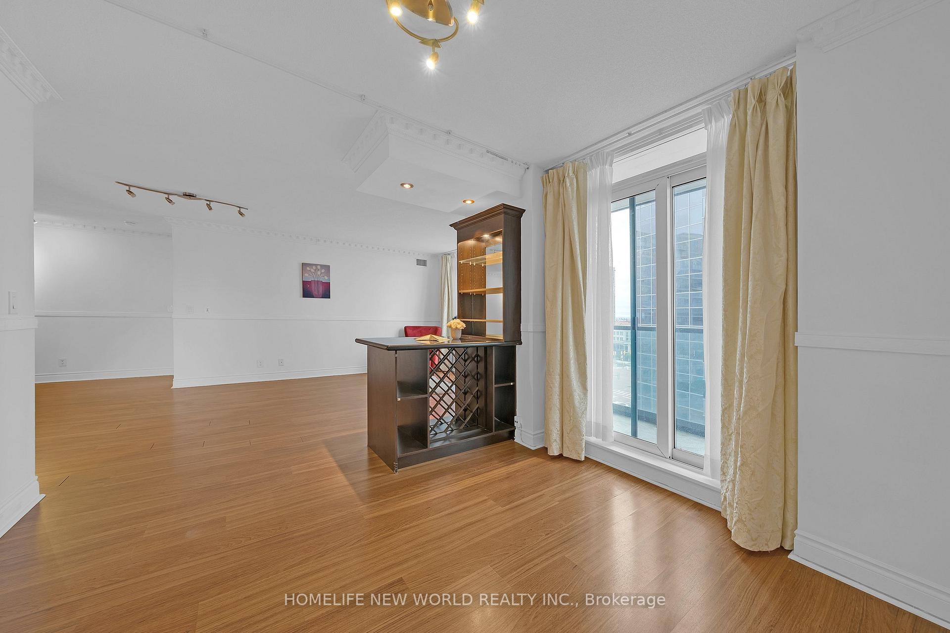 Photo 12 of Unit 912, 55 South Town Centre Boulevard, Markham, Unionville — HOMEH