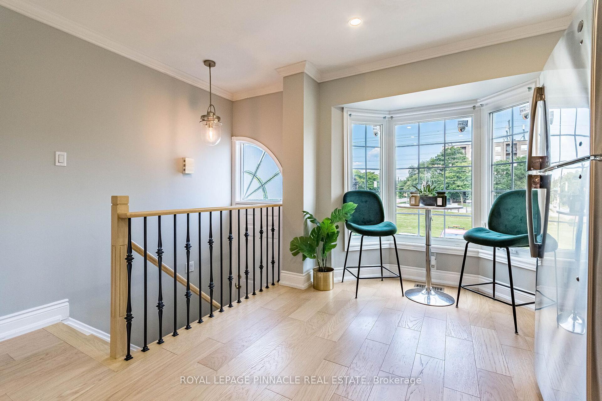 Photo 10 of Unit 4, 3480 Upper Middle Road, Burlington, Palmer — HOMEH