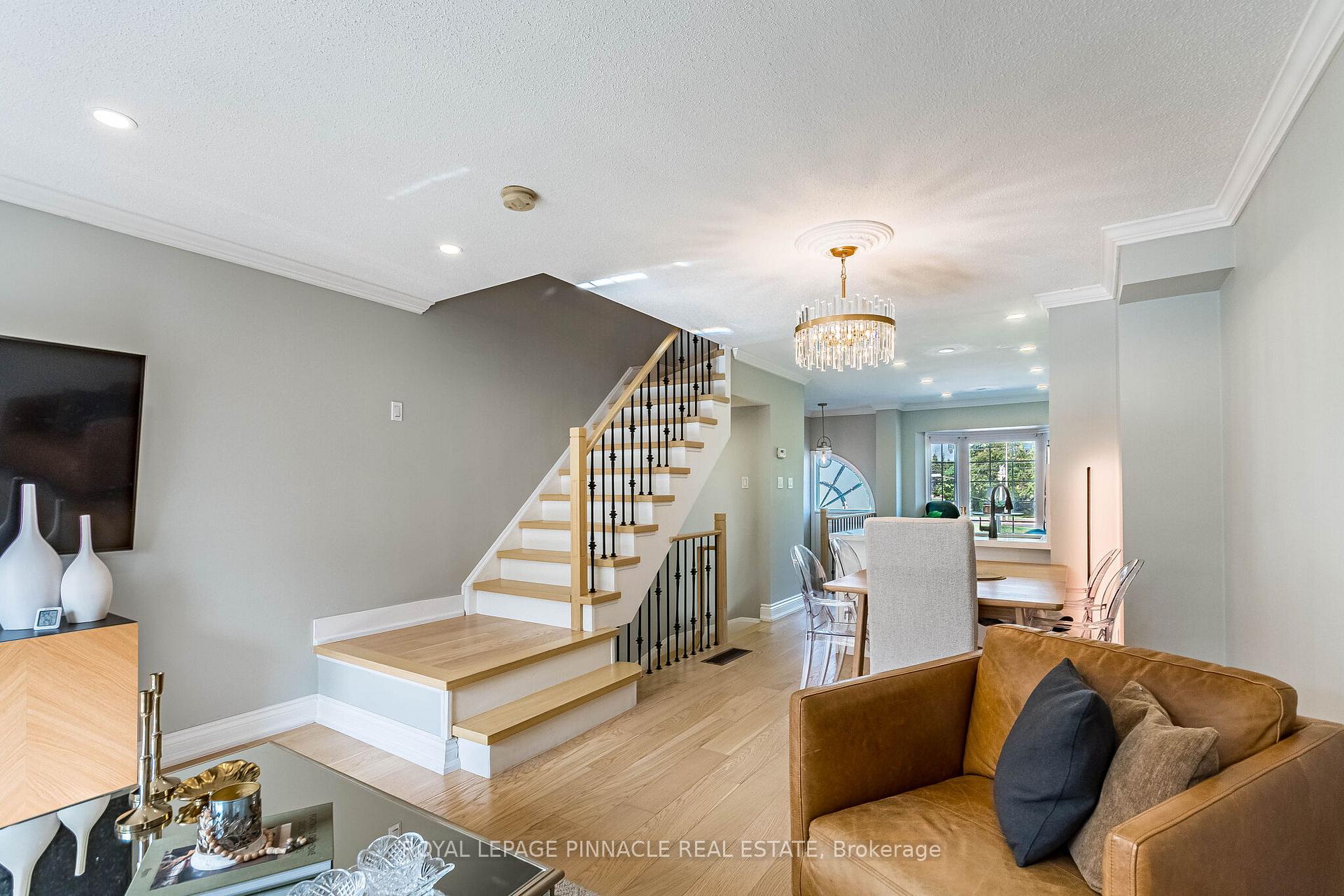 Photo 25 of Unit 4, 3480 Upper Middle Road, Burlington, Palmer — HOMEH