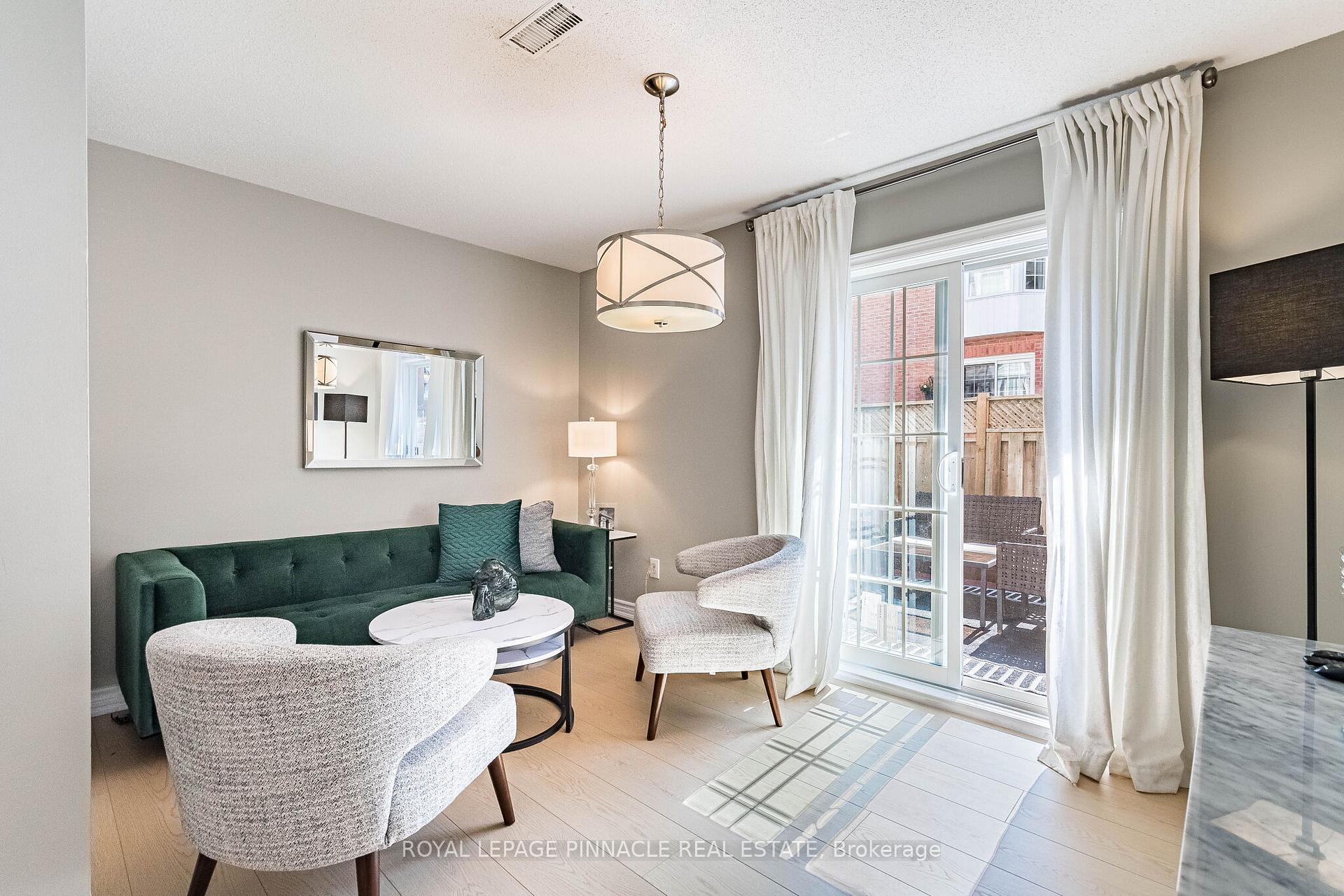 Photo 40 of Unit 4, 3480 Upper Middle Road, Burlington, Palmer — HOMEH