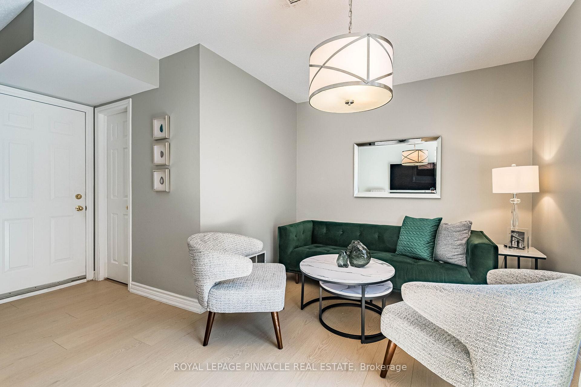 Photo 41 of Unit 4, 3480 Upper Middle Road, Burlington, Palmer — HOMEH
