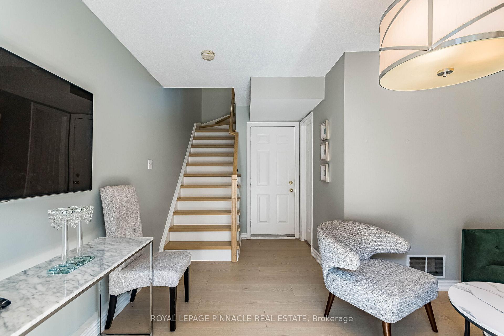 Photo 42 of Unit 4, 3480 Upper Middle Road, Burlington, Palmer — HOMEH